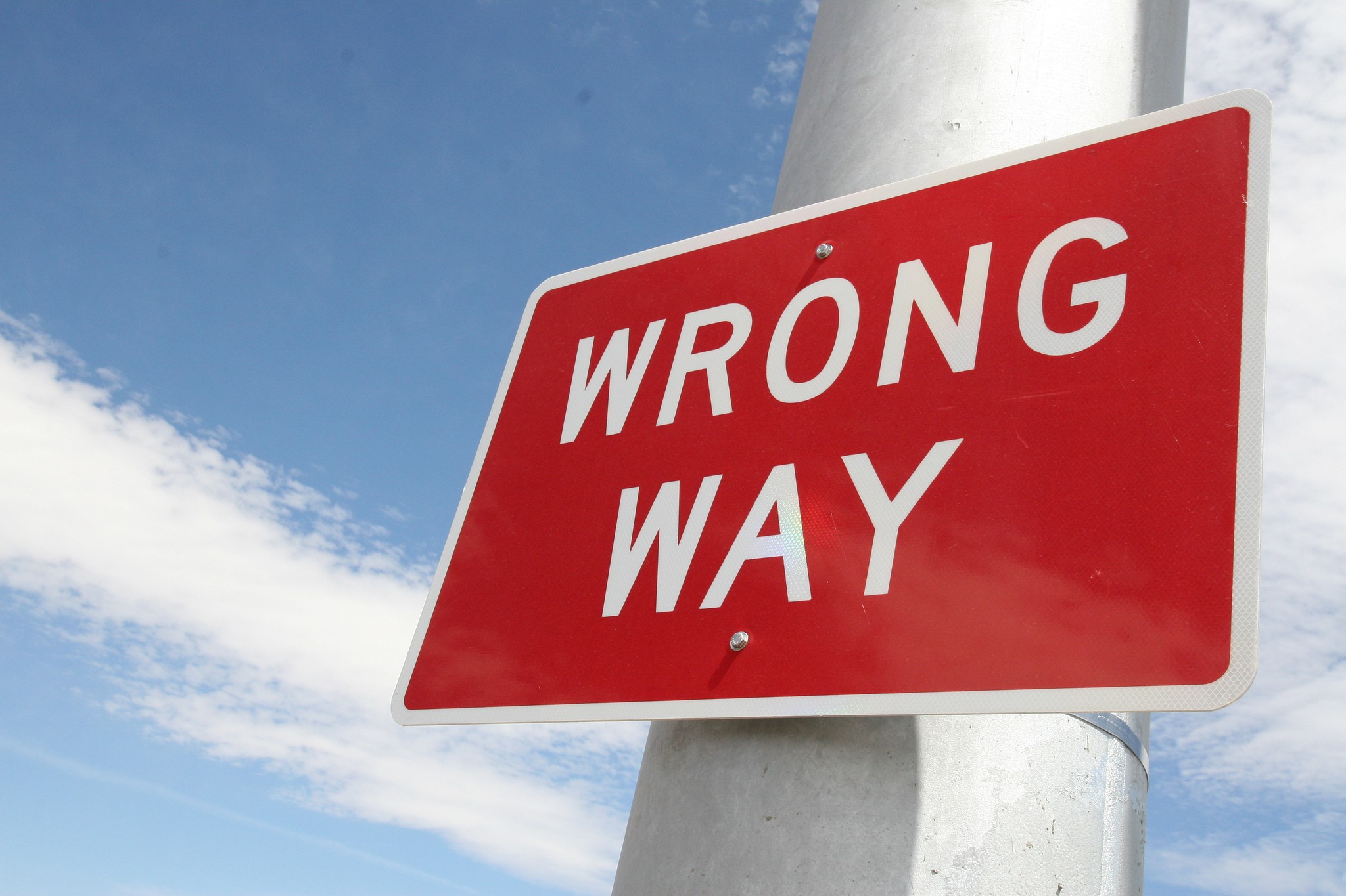 Wrong. Wrong way. Wrong way знак. Знак no way американский. Wrong way рисунок.